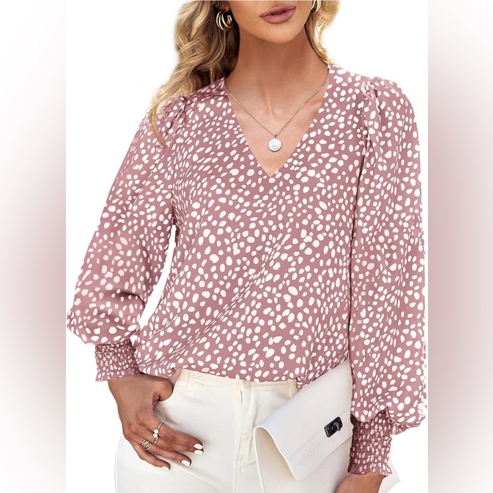 3/$20 Large-Pink and white dotted pattern blouse- by Teurkia NWOT!